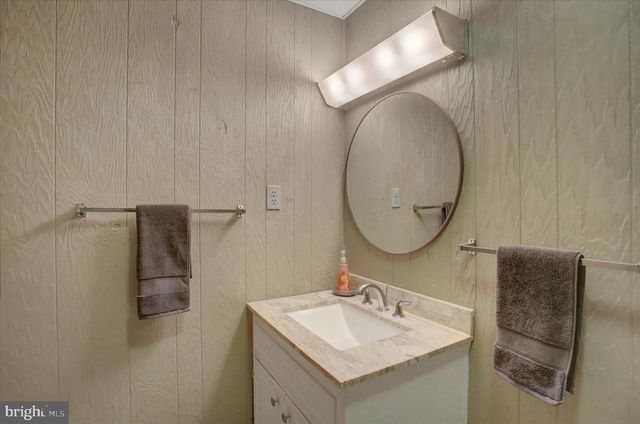 600 SHIPPENSBURG RD, Shippensburg, PA 17257