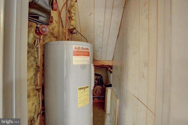 600 SHIPPENSBURG RD, Shippensburg, PA 17257