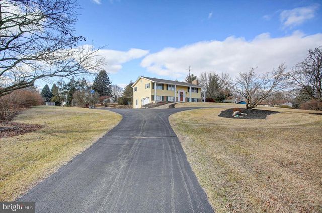 600 SHIPPENSBURG RD, Shippensburg, PA 17257