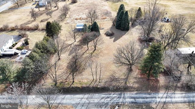 600 SHIPPENSBURG RD, Shippensburg, PA 17257