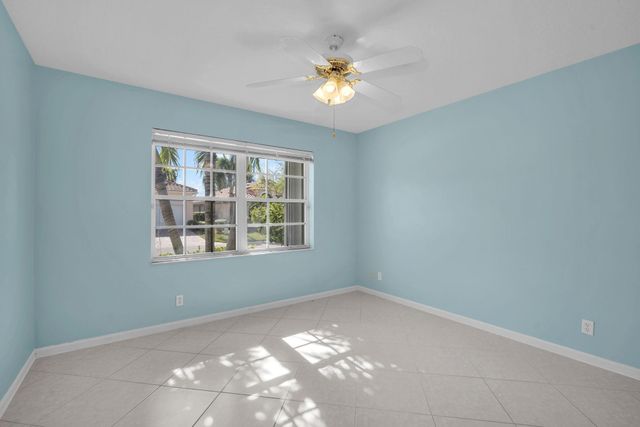 5065 Glenville Drive, Boynton Beach, FL 33437