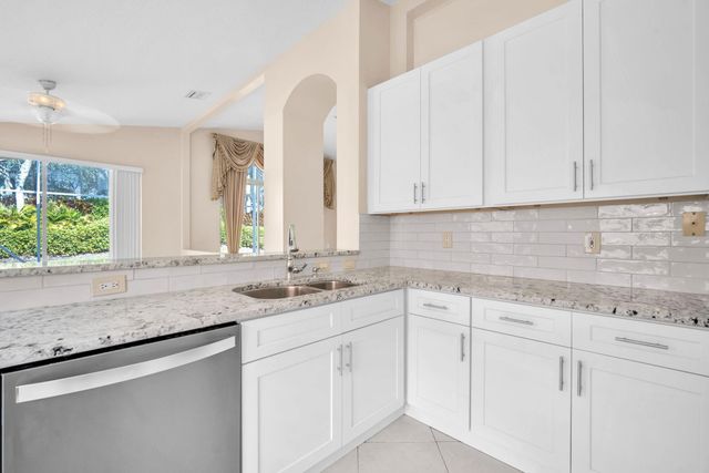 5065 Glenville Drive, Boynton Beach, FL 33437