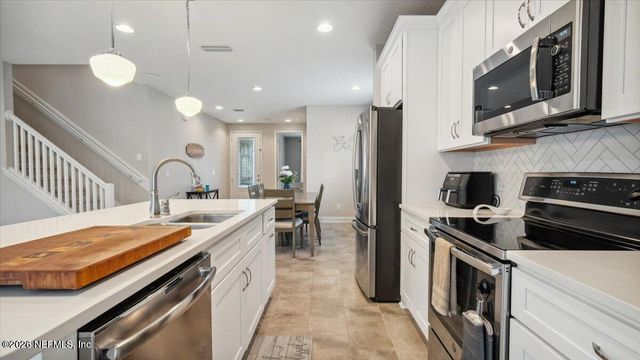 1120 PERSIMMON Drive, Middleburg, FL 32068