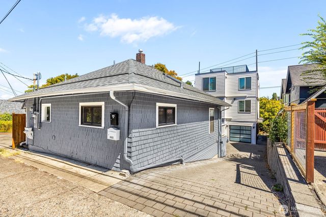 2423 3rd Avenue W, Seattle, WA 98119