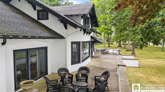 5160 West Lake Road, Dunkirk, NY 14048