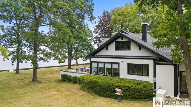 5160 West Lake Road, Dunkirk, NY 14048