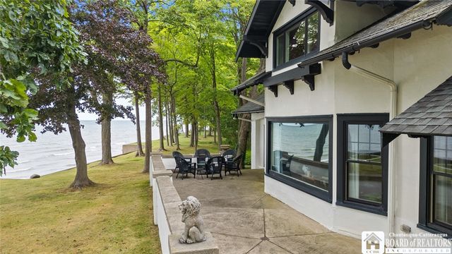 5160 West Lake Road, Dunkirk, NY 14048