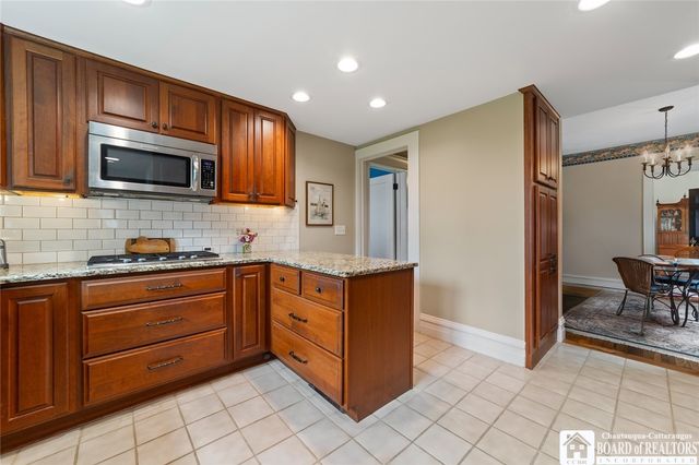 5160 West Lake Road, Dunkirk, NY 14048