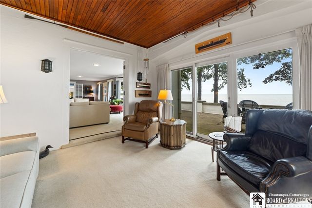 5160 West Lake Road, Dunkirk, NY 14048