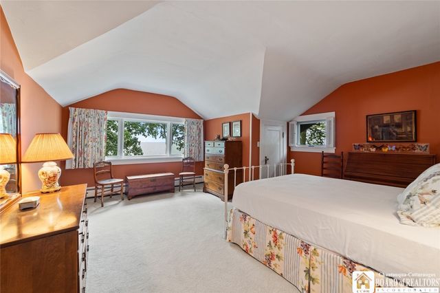 5160 West Lake Road, Dunkirk, NY 14048