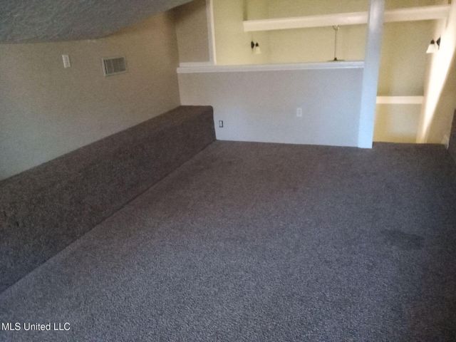 9219 Anding Oil City Road, Bentonia, MS 39040