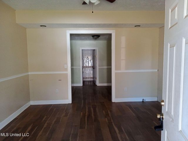 9219 Anding Oil City Road, Bentonia, MS 39040