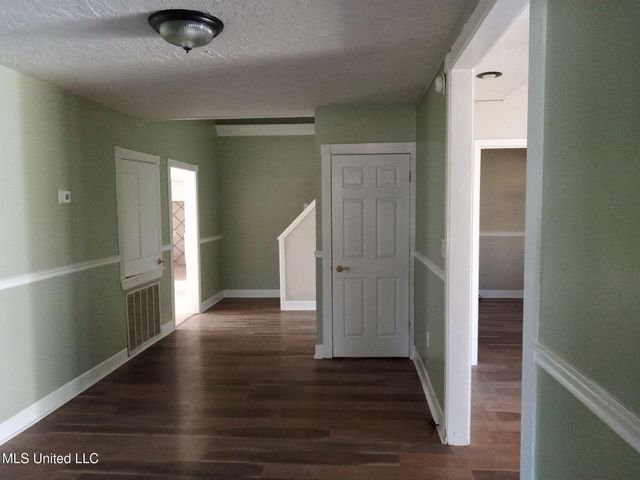 9219 Anding Oil City Road, Bentonia, MS 39040
