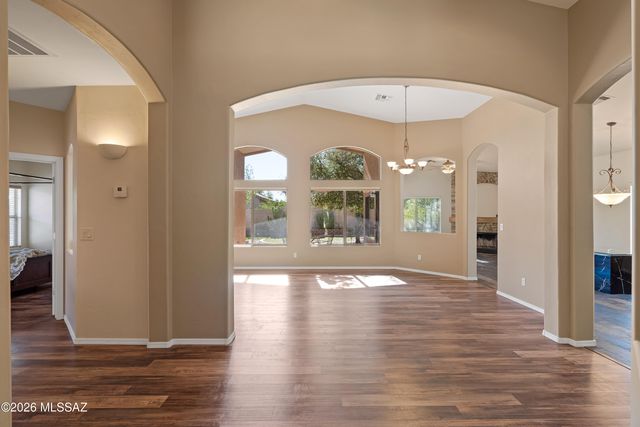 7488 N Bradstreet Drive, Tucson, AZ 85743