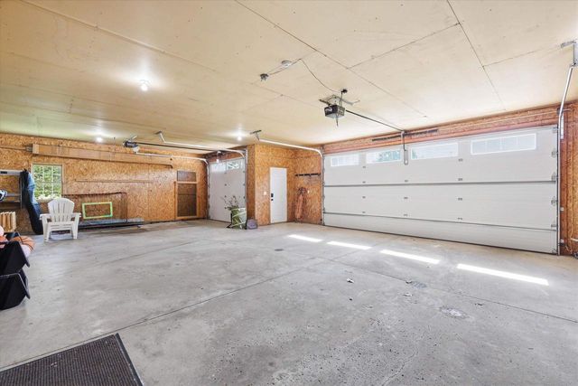 1900 LITTLE VALLEY COURT, De Pere, WI 54115