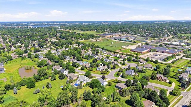 1900 LITTLE VALLEY COURT, De Pere, WI 54115