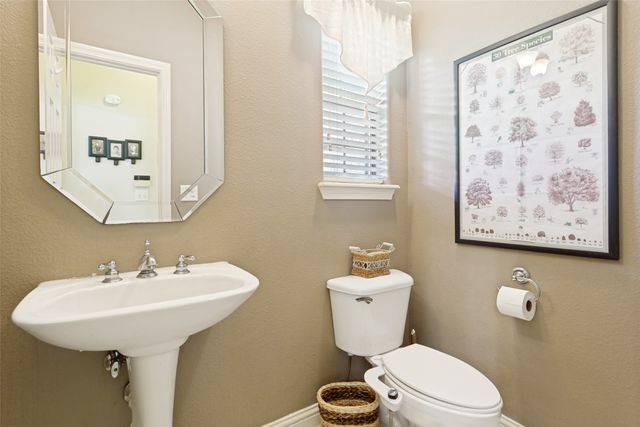 2640 Skinner Road, Midlothian, TX 76065