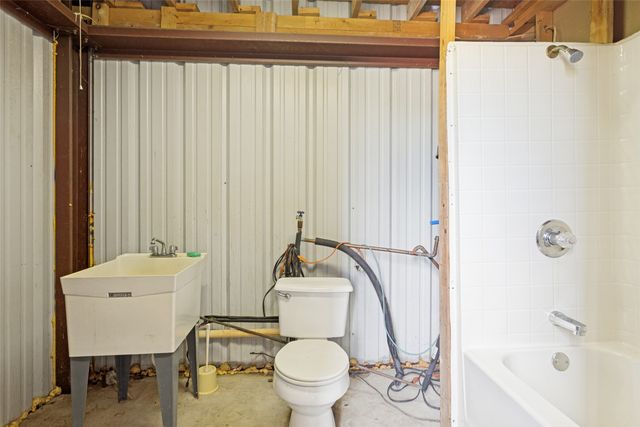 2640 Skinner Road, Midlothian, TX 76065