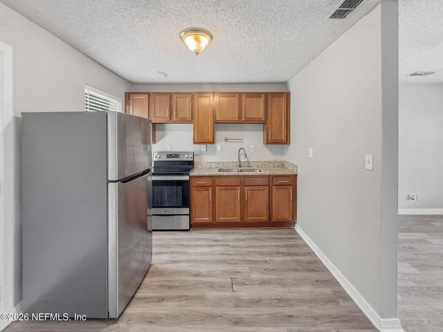 10453 BISCAYNE Boulevard, Jacksonville, FL 32218