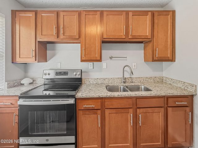 10453 BISCAYNE Boulevard, Jacksonville, FL 32218
