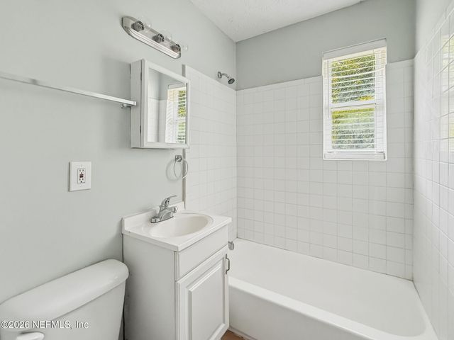 10453 BISCAYNE Boulevard, Jacksonville, FL 32218