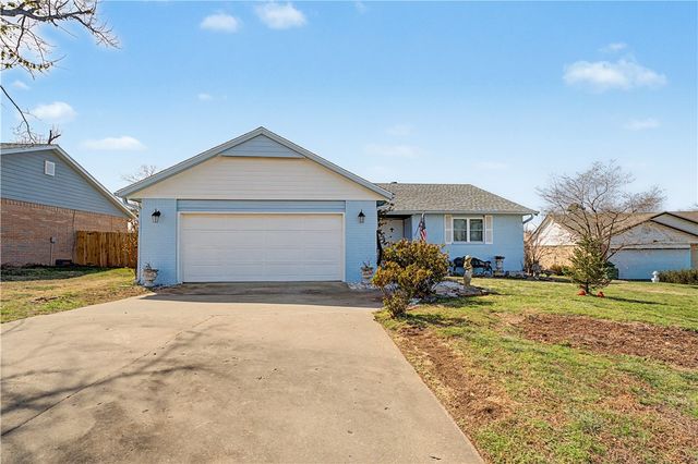 2606 W Beau Drive, Rogers, AR 72758