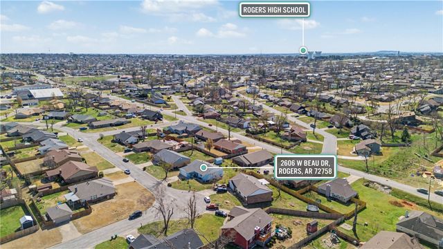2606 W Beau Drive, Rogers, AR 72758