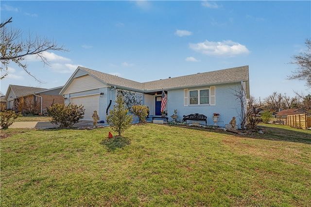 2606 W Beau Drive, Rogers, AR 72758