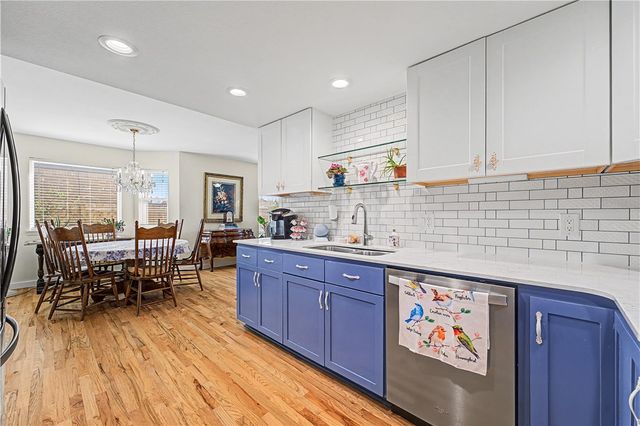 2606 W Beau Drive, Rogers, AR 72758