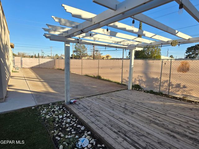 7601 HOWARD Street, El Paso, TX 79904