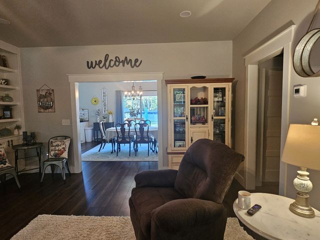 425 Buck Graves Rd, Westmoreland, TN 37186