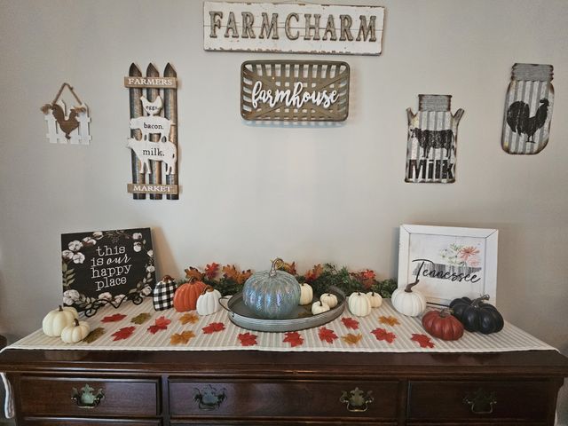 425 Buck Graves Rd, Westmoreland, TN 37186