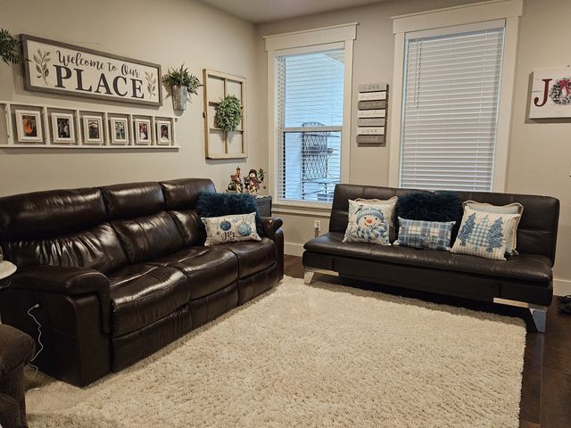 425 Buck Graves Rd, Westmoreland, TN 37186