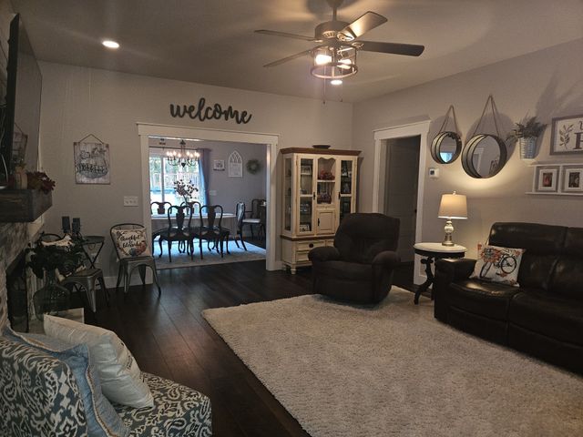 425 Buck Graves Rd, Westmoreland, TN 37186