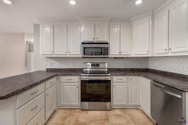 222 Blue Ridge Lane, Warner Robins, GA 31088