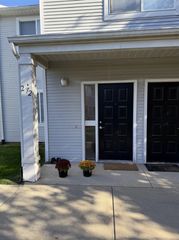 272 Columbus Drive, Ann Arbor, MI 48103