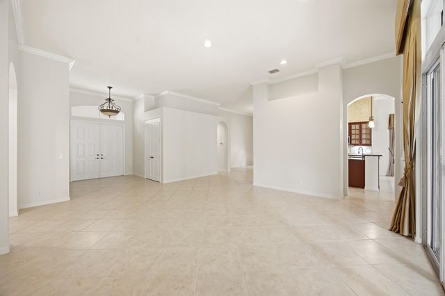 195 Sedona Way, Palm Beach Gardens, FL 33418
