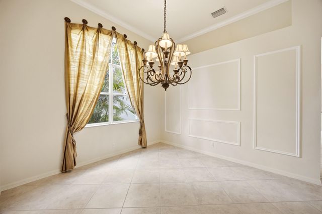 195 Sedona Way, Palm Beach Gardens, FL 33418