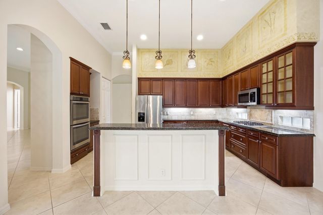195 Sedona Way, Palm Beach Gardens, FL 33418