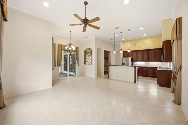 195 Sedona Way, Palm Beach Gardens, FL 33418
