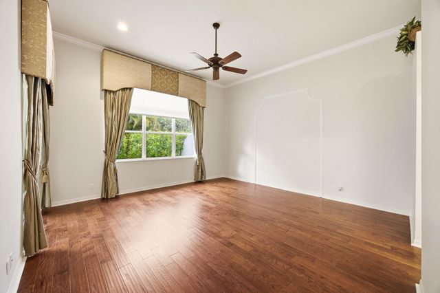 195 Sedona Way, Palm Beach Gardens, FL 33418