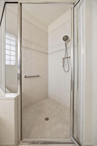 195 Sedona Way, Palm Beach Gardens, FL 33418