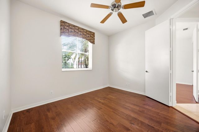 195 Sedona Way, Palm Beach Gardens, FL 33418