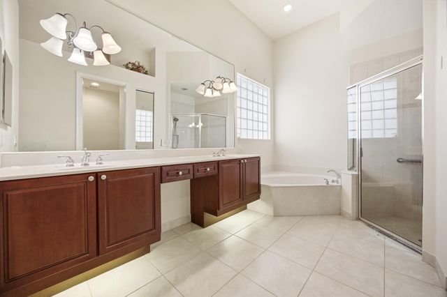195 Sedona Way, Palm Beach Gardens, FL 33418