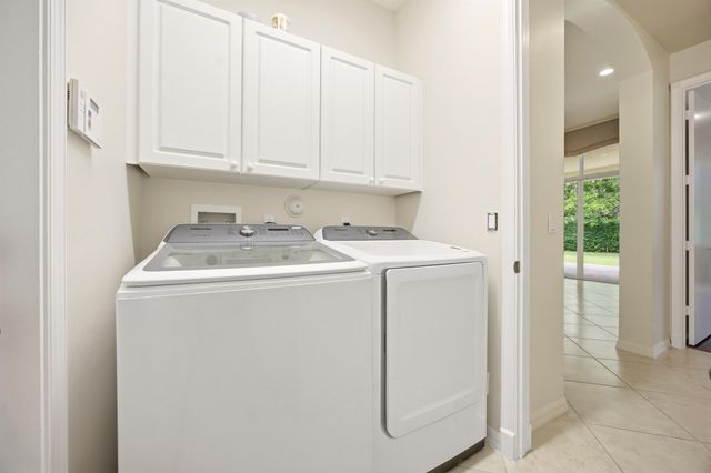 195 Sedona Way, Palm Beach Gardens, FL 33418