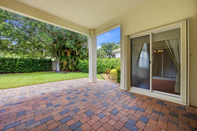 195 Sedona Way, Palm Beach Gardens, FL 33418