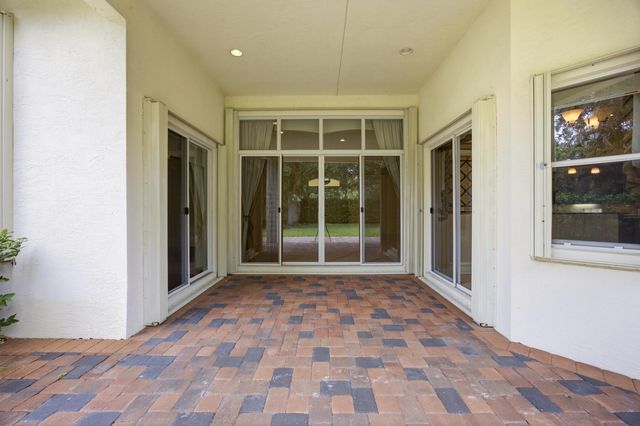 195 Sedona Way, Palm Beach Gardens, FL 33418