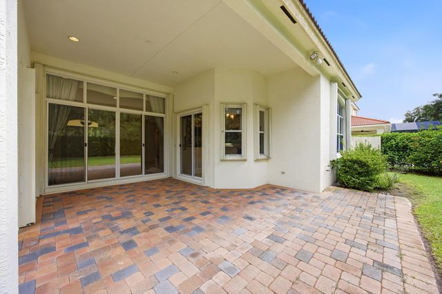 195 Sedona Way, Palm Beach Gardens, FL 33418
