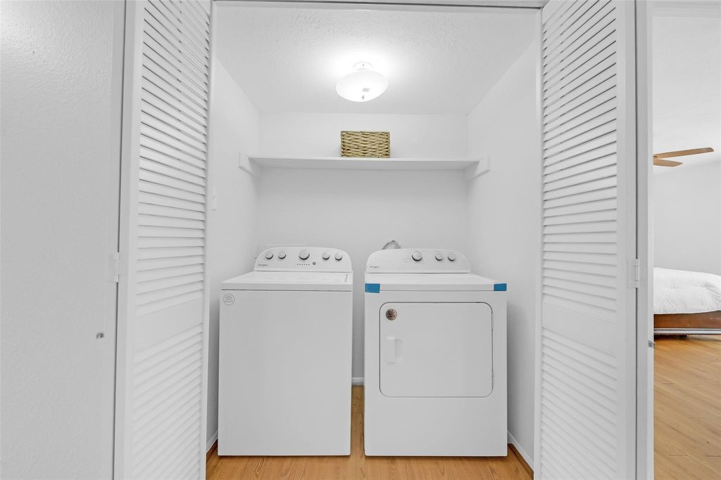 Image 15 of property listing at 5005 Georgi Lane 156, Houston, TX 77092