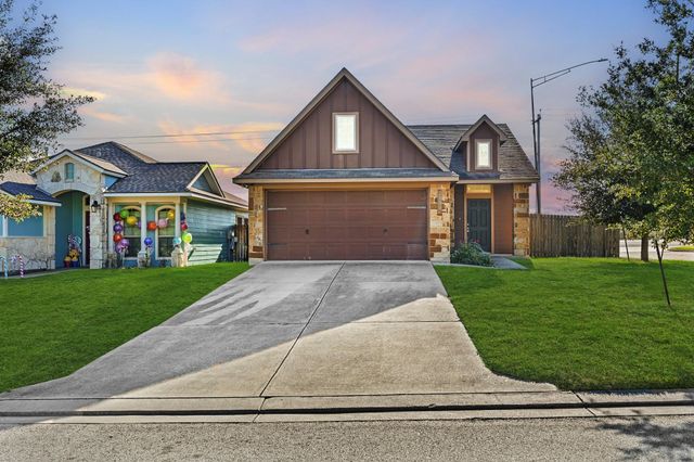 2800 Silver Oak Drive, College Station, TX 77845